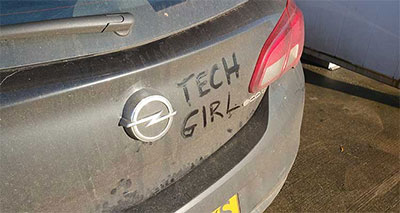 Opel_terug