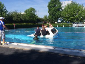 techgirl auto te water onna onna
