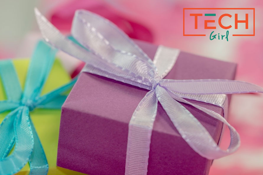 Cadeau_Techgirl