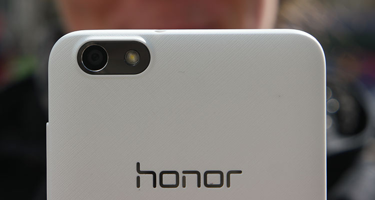 Win een Honor 4X