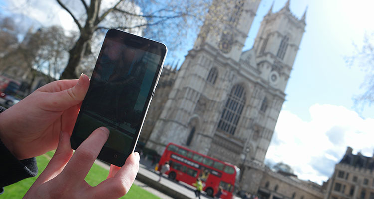 nieuwe smartphone kopen - smartphone foto's verbergen