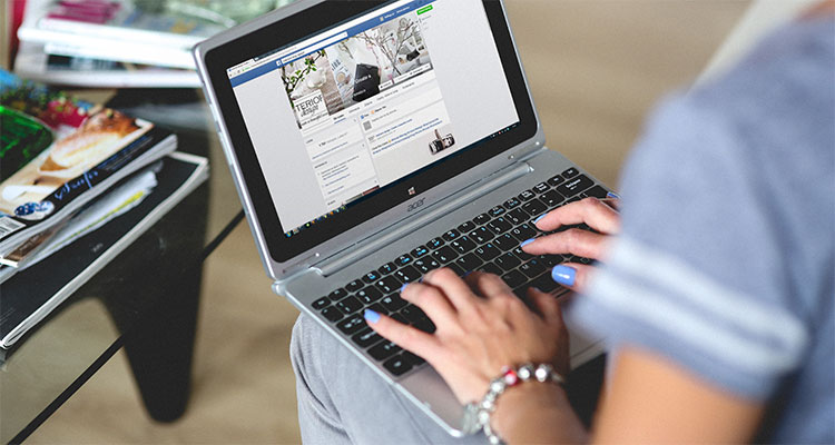 video's op facebook