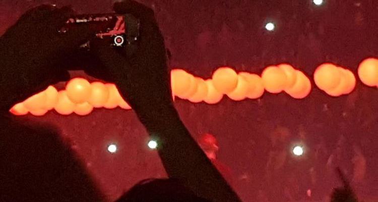 Smartphone concert