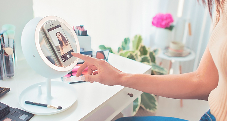 Juno smart mirror