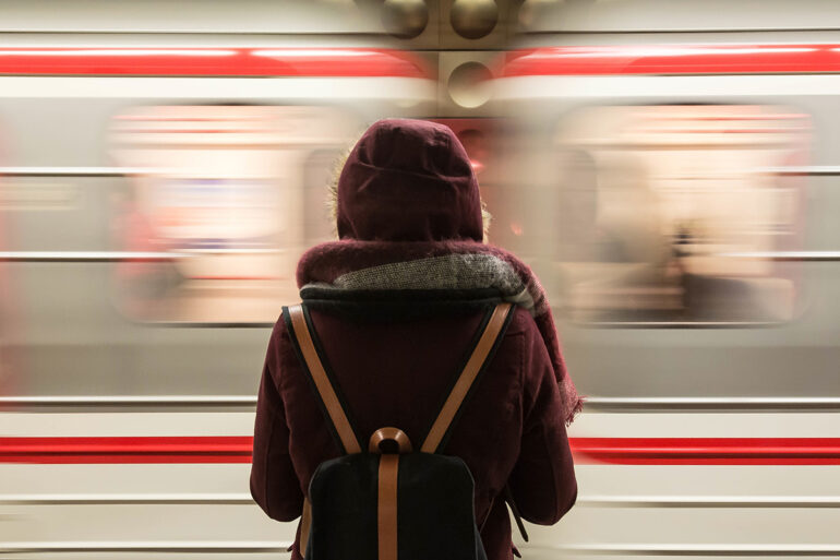 Trein raast voorbij