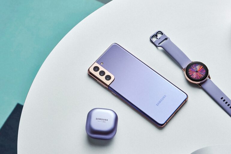 Samsung Galaxy S21 lifestyle