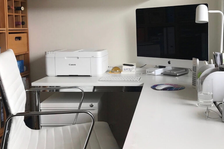 Printer op een bureau