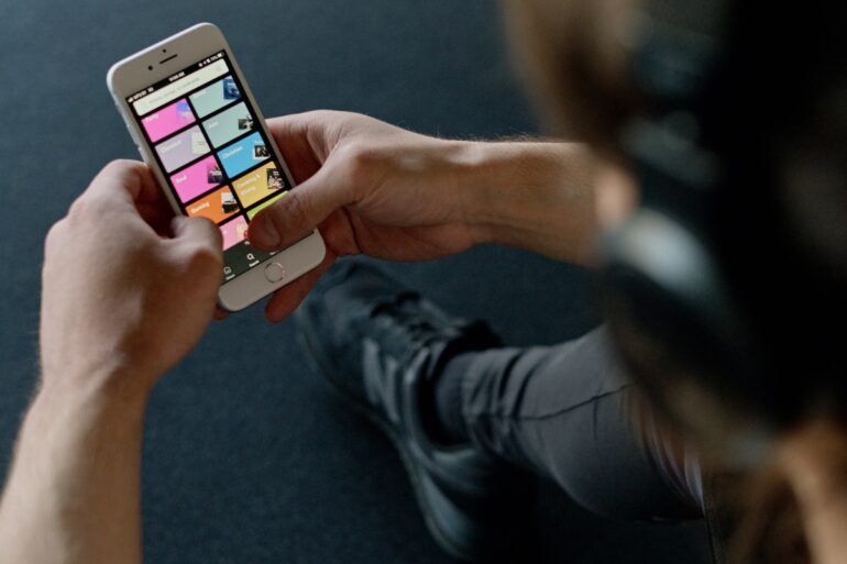 spotify app open op smartphone