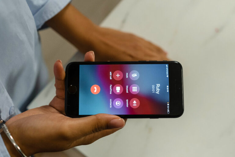 inkomend telefoontje op smartphone