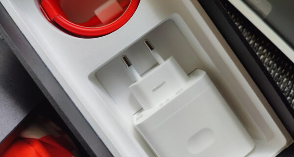 OnePlus Nord CE 2 lader