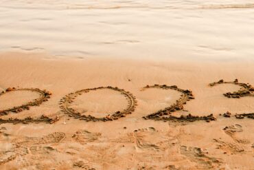 zee-strand-zand-oceaan