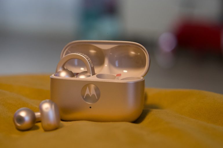 Motorala Moto Buds Loop met Swarovski kristallen