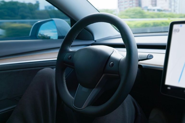 Zelfrijdende auto's zijn er, maar Nederlanders stappen liever zelf achter het stuur