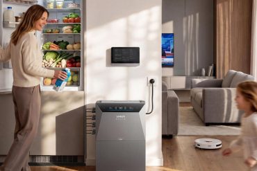 TechGirl Anker Solix