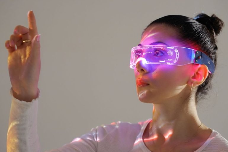 techgirl Slimme brillen toen en nu: wat is er veranderd in (meer dan) 10 jaar?